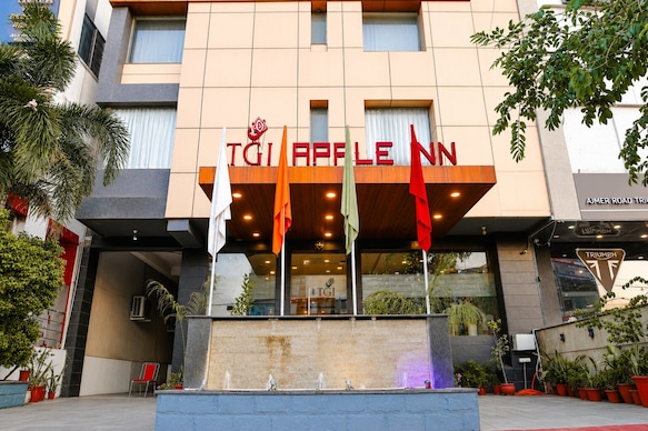 TGI Apple Inn
