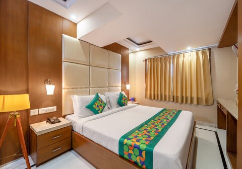 Treebo Premium Vinnie - Near Airport
