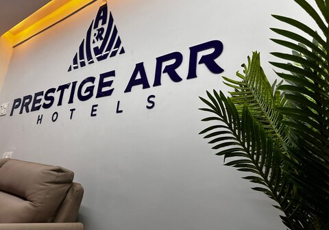 "New Prestige Hotel"