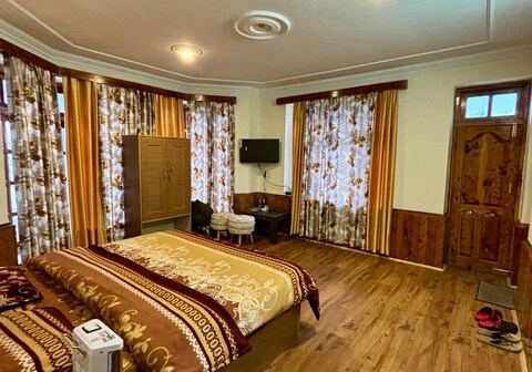 ENTIRE 3 BEDROOM VILLA