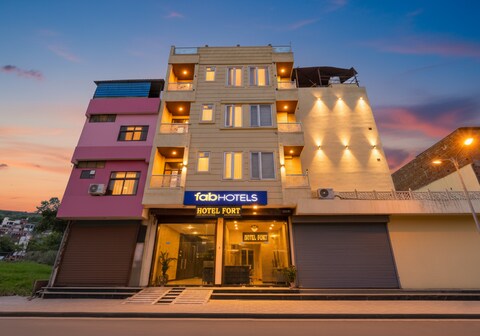 FabHotel Fort
