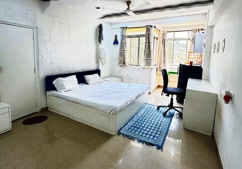 White House Studio Apartment