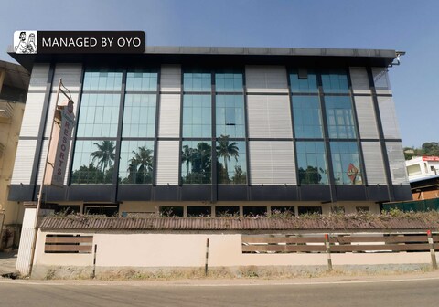 Super Townhouse Edassery Resort