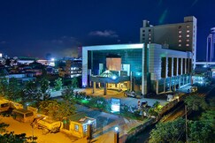 Gokulam Park Hotel And Convention Centre, Cochin Gokulam Park Hotel And Convention Centre, Cochin