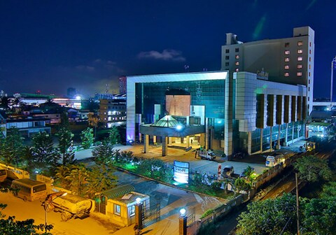Gokulam Park Hotel And Convention Centre