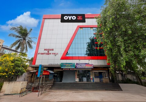 Hotel O RR Residency