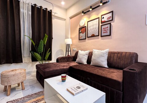 Fully Furnished 1BHK Apartments by Anandkunj