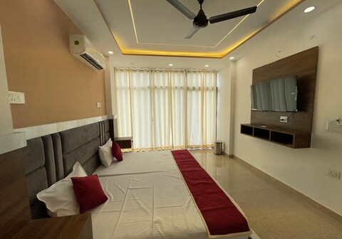 Hotel Bhakti Vilas