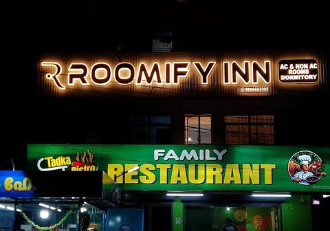 Roomify Inn