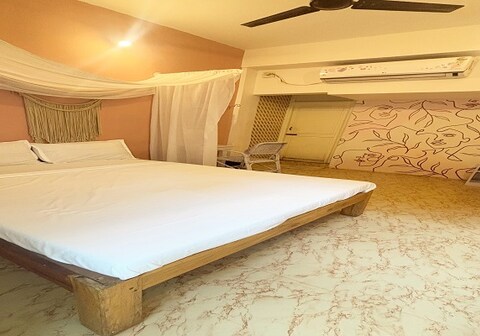 VANAM - Soulful Stays