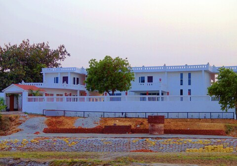 GANGA VILLAGE RESORT