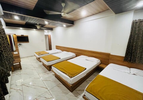 Shree Balaji Lodging