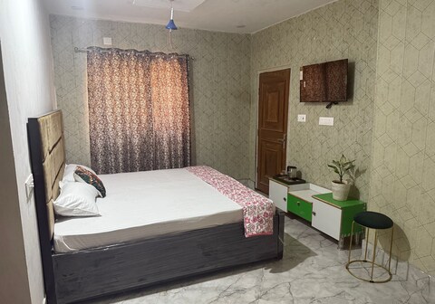sneham home stay