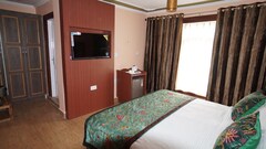 Wild Flower by Royal khazir, Pahalgam Wild Flower by Royal khazir, Pahalgam