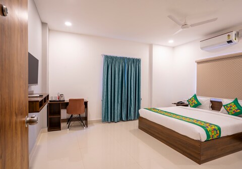 Treebo De Alphabet Gachibowli