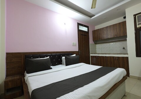 Collection O DLF Phase 3 Metro Station Gurgaon Formerly Krishnay Residency