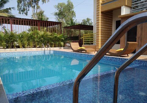 ILIF 2727 SAI PALACE