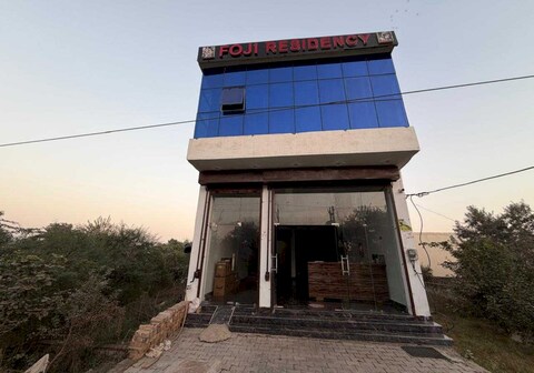 Hotel O Naroli Crossway Mathura Formerly Dev Residency