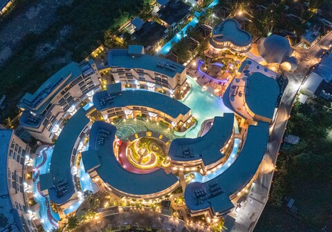 Metadee Concept Hotel