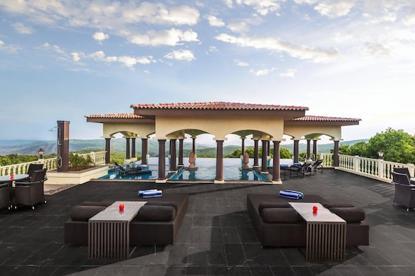 Le Meridien Mahabaleshwar Resort and Spa