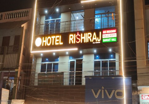 Hotel Rishi raj
