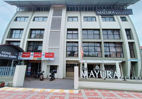 Hotel Mayura Residency