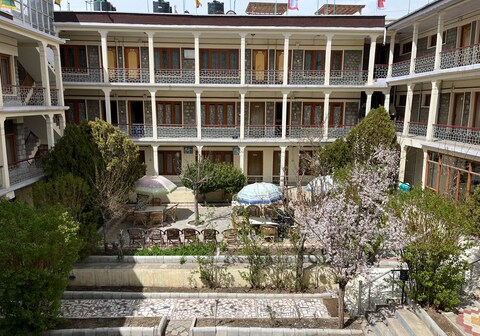 Hotel Ga-ldan Continental
