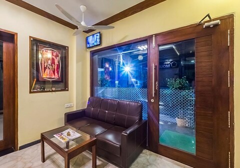 Hotel Mourya Paradise 51 kilometers from nellore