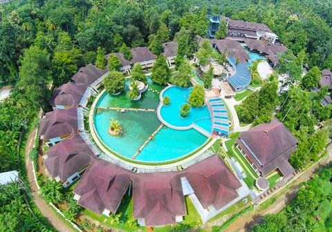 WETZLAR RESORTS AND HOTELS