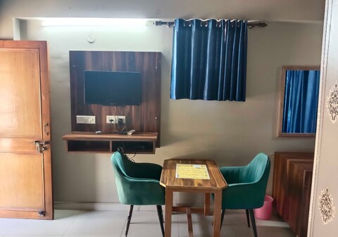 Collection O Iesh Resort