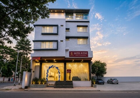 Hotel B Fine,Vijay Nagar