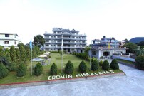 Hotel Crown Himalayas, Pokhara Hotel Crown Himalayas, Pokhara
