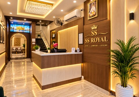 Hotel SS Royal