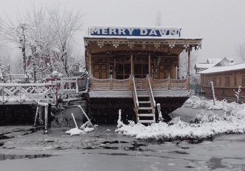 Houseboat Merry Dawn Srinagar