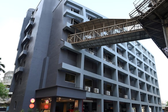 Ginger Ahmedabad, Vastrapur