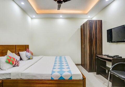 Hotel O RS Residency