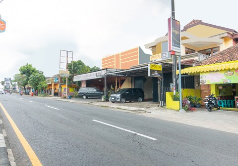 Hotel O Safira Family Residence Syariah