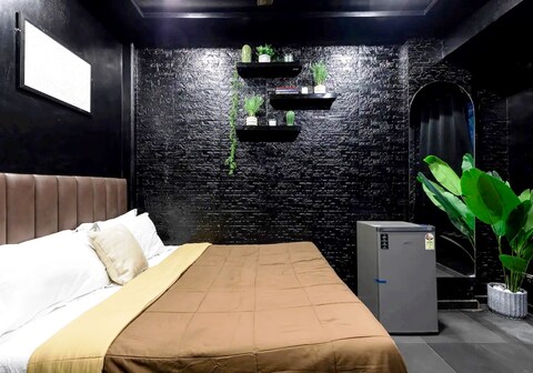 Welcome To The Dark Side