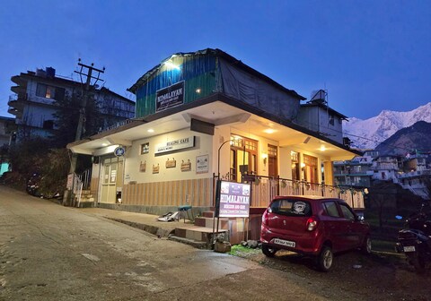 Himalayan Horizon and Cafe