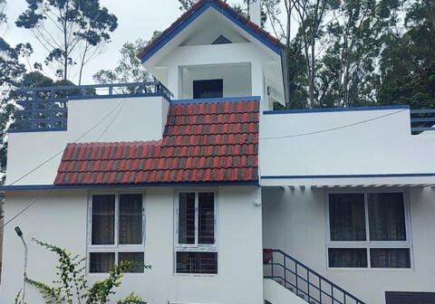 Stylish 2BHK   BluVillaa Yercaud