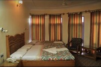 Imroz Hotel, Srinagar Imroz Hotel, Srinagar