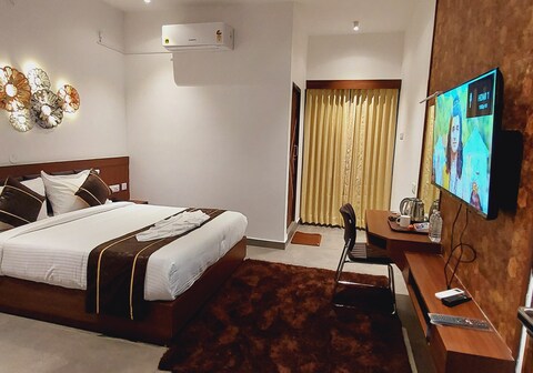 Roundana Residency SIPCOT Chennai OMR - Unit of Prohotel