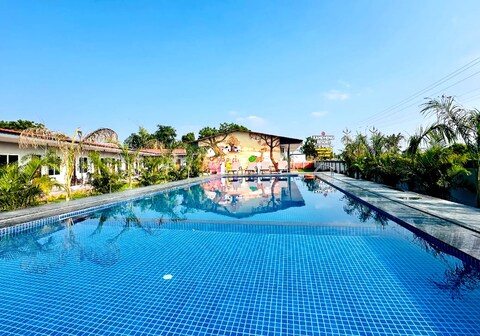 Shri Kamdhenu Resort