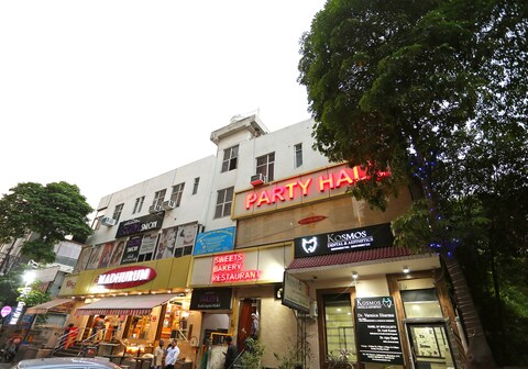 Hotel O Mannat Residency