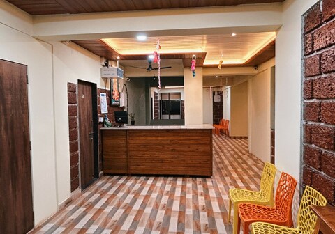 Garnet Inn Dapoli