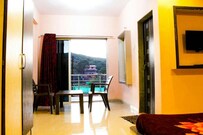 Dhanashree Residency (Deluxe Room), Mahabaleshwar Dhanashree Residency (Deluxe Room), Mahabaleshwar