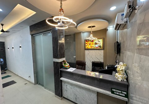 HOTEL BASANT LODGE