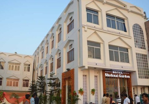 Hotel Shehnai Garden