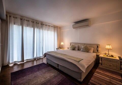 Contemporary Serviced Apartments in Arpora