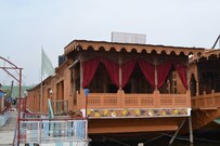 Al Rashid Group of houseboats, Srinagar Al Rashid Group of houseboats, Srinagar
